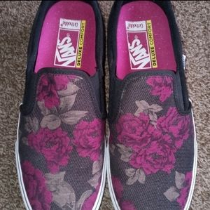 Floral sip on Vans